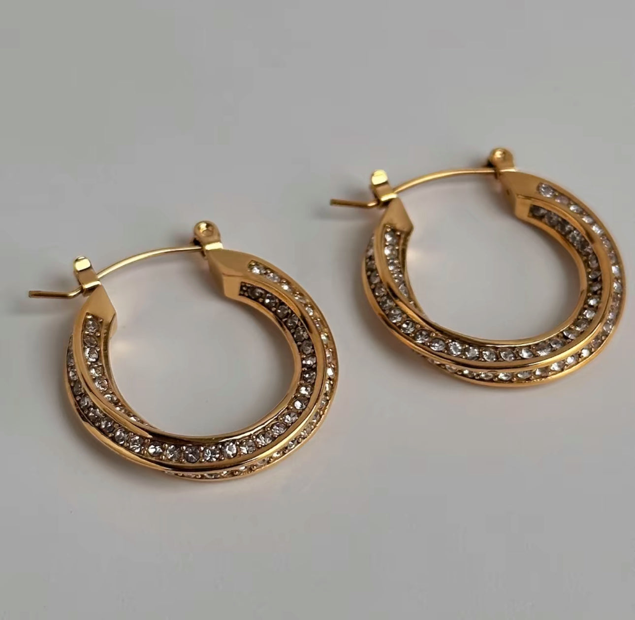 Maya Twist Hoops Zirconia Earrings Gold Non Tarnish Unbranded