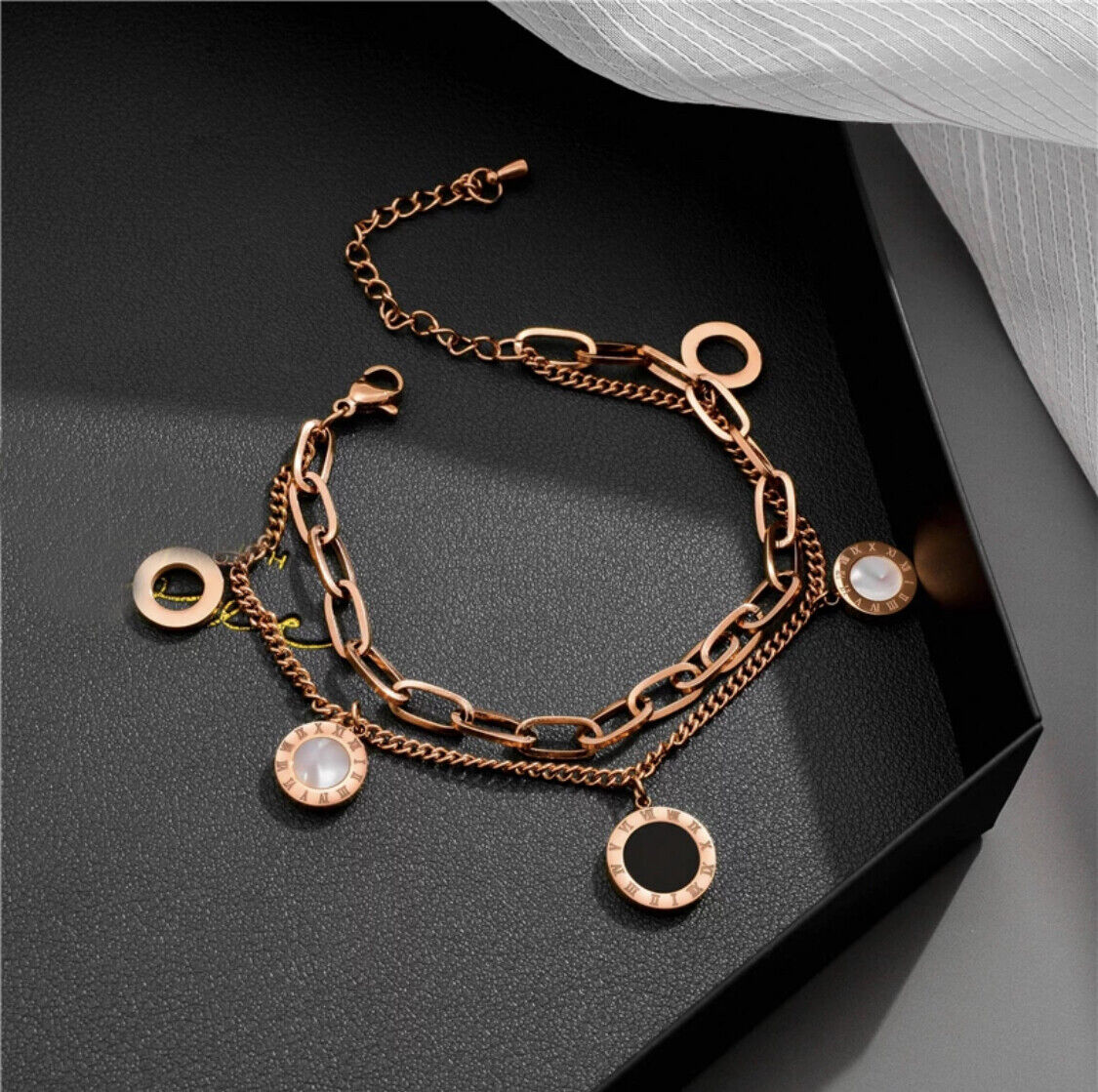 Romana Link Chain Charm Bracelet Women Ladies Stainless Steel 18K Gold Non Tarnish Unbranded